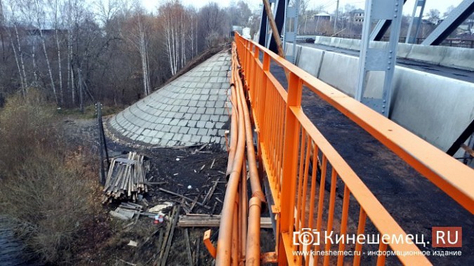 Кинешемский Никольский мост заиграл оранжевыми красками фото 14