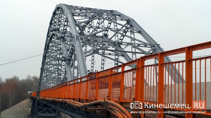Кинешемский Никольский мост заиграл оранжевыми красками фото 16