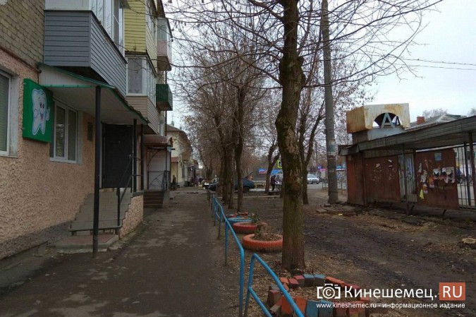 Кинешемцы против торговых павильонов на остановке возле их дома фото 8