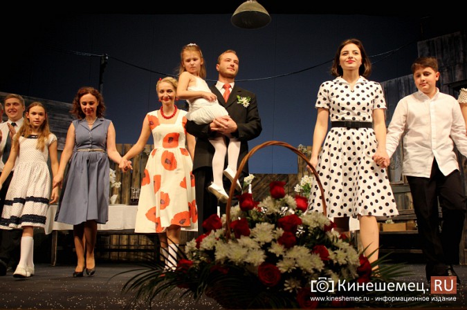 Театр из Санкт-Петербурга погрузил кинешемцев «В день свадьбы» фото 25
