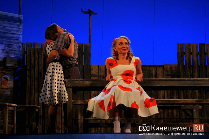 Театр из Санкт-Петербурга погрузил кинешемцев «В день свадьбы» фото 10