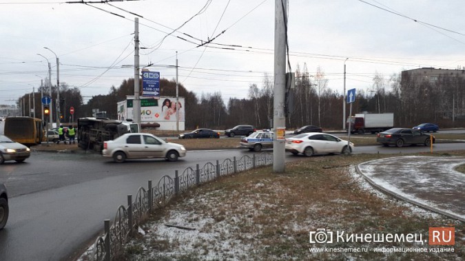 В Иванове автобус столкнулся с маршруткой: 7 человек госпитализированы фото 3