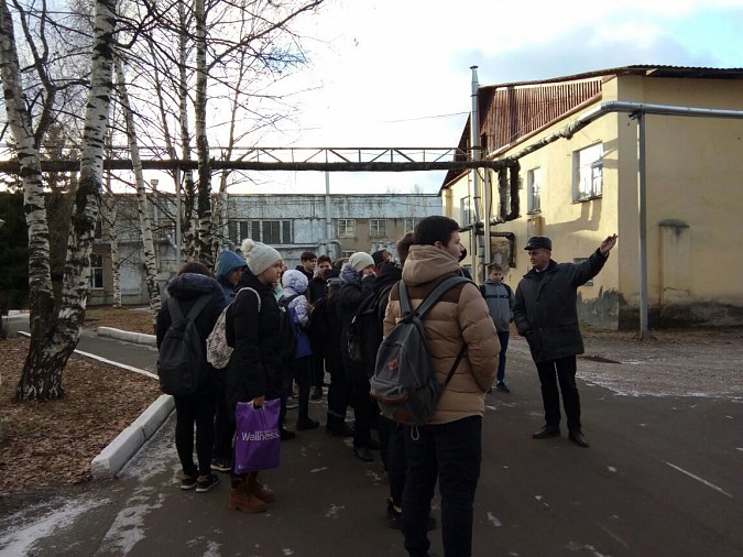 Кинешемские школьники посетили завод «Электроконтакт» фото 2
