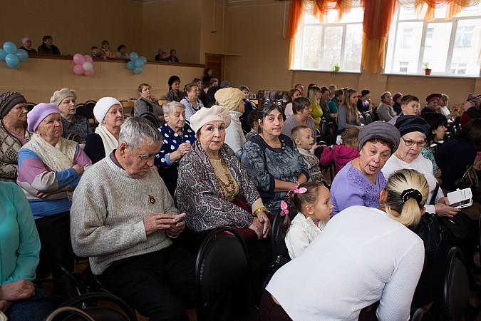 В микрорайоне «Автоагрегат» душевно отпраздновали День матери фото 3