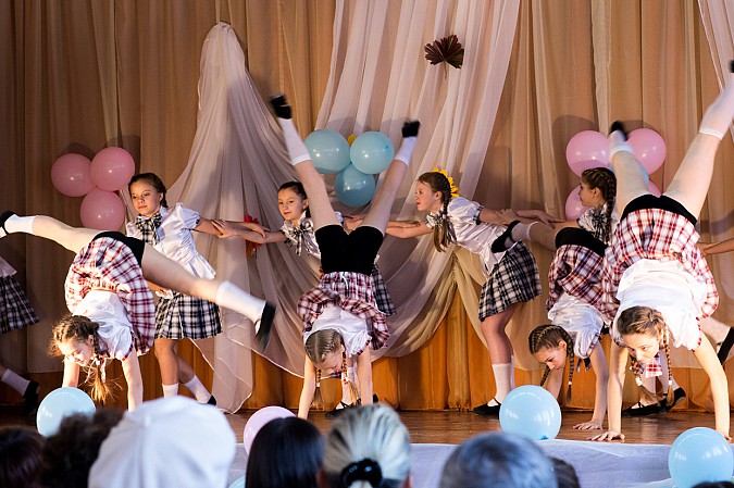 В микрорайоне «Автоагрегат» душевно отпраздновали День матери фото 49