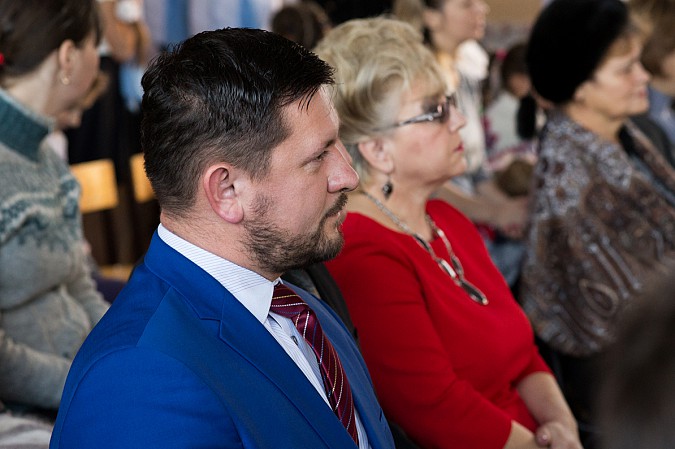 В микрорайоне «Автоагрегат» душевно отпраздновали День матери фото 58