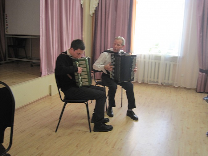 Живая музыка звучала в Кинешемском детдоме фото 2