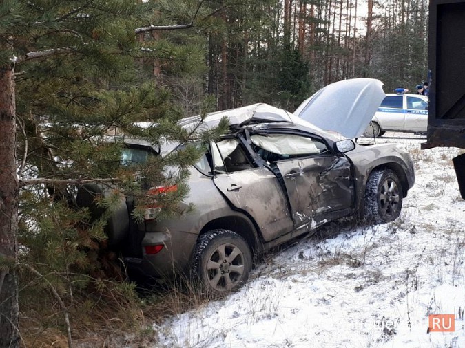Жесткое столкновение на въезде в Кинешму: лесовоз смял иномарку фото 7