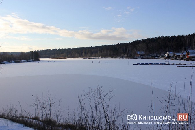 Толщина льда на кинешемских реках остается опасной фото 7