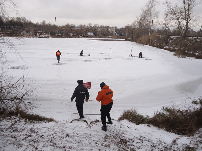 Толщина льда на кинешемских реках остается опасной фото 3