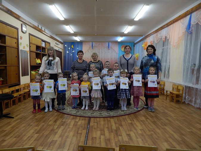 В детском саду Кинешмы попрощались с осенью стихами фото 2