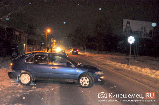 На улице им.М.Горького лоб в лоб столкнулись две иномарки фото 3