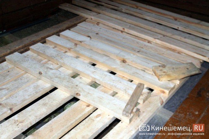 В Кинешемском районе разваливается дом, где живет ребенок-инвалид с мамой фото 7