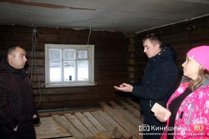 Чиновники уверяют, что разваливающийся дом в Пеньках не требует ремонта фото 10