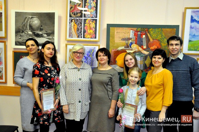 В Кинешемской художественной школе открылась выставка выпускников фото 14