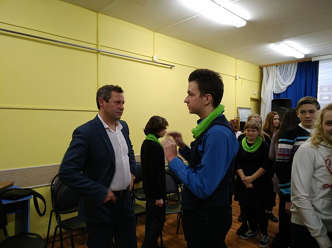 Кинешемские школьники задали сто вопросов Сергею Аминодову фото 4