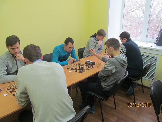 Под Новый год блицтурнир собрал любителей шахмат из Кинешмы фото 2