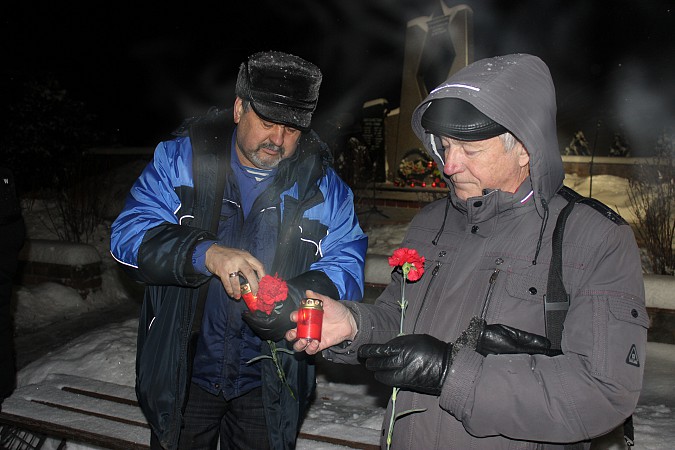 Акция «Зажги свечу памяти» прошла в Кинешме фото 3