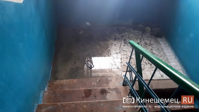 В Кинешме за несколько часов до Нового года произошел пожар в многоквартирном доме фото 7