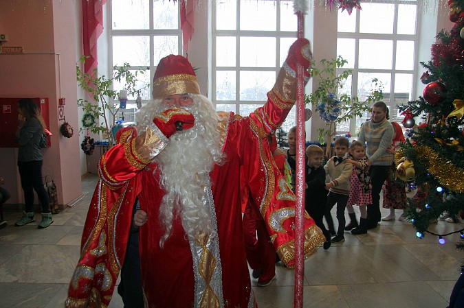 В Наволоках прошел новогодний праздник для малышей фото 2