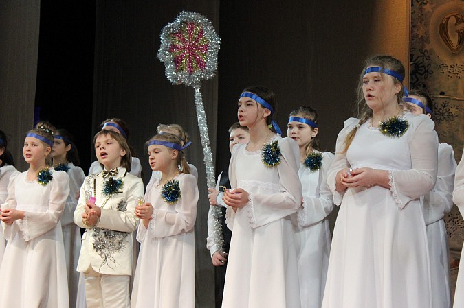 В Кинешме прошла епархиальная Рождественская елка фото 13