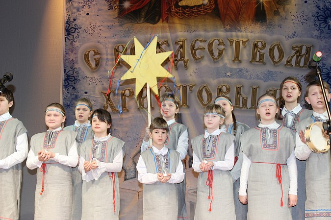 В Кинешме прошла епархиальная Рождественская елка фото 10