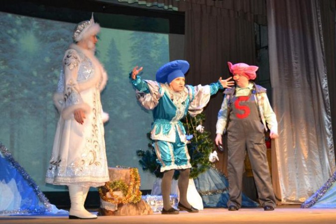 В Заволжске выясняли, кто испортил костюм Деда Мороза фото 2