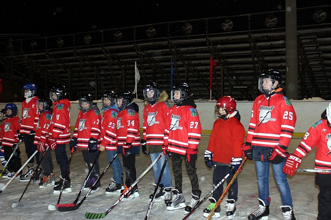В Кинешме открылся I городской турнир по хоккею среди дворовых команд фото 5