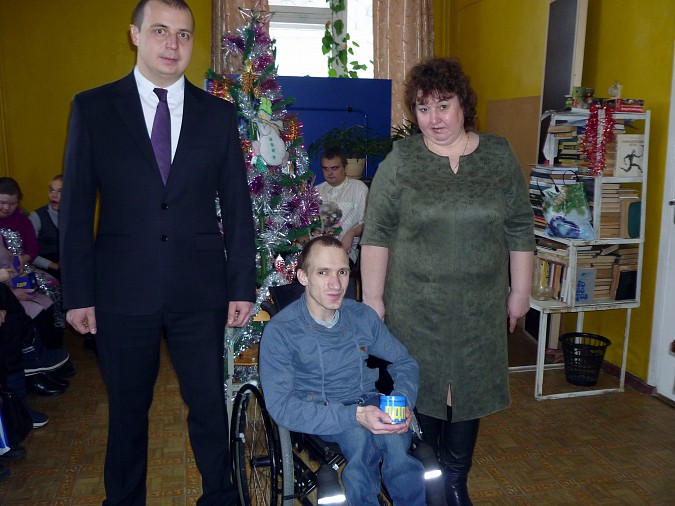 В Кинешме ЛДПР душевно поздравила людей с ограниченными возможностями с новогодними праздниками фото 14