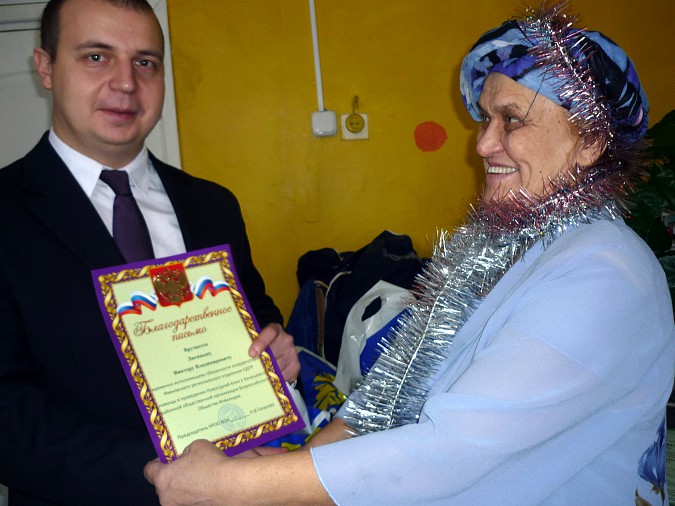 В Кинешме ЛДПР душевно поздравила людей с ограниченными возможностями с новогодними праздниками фото 15