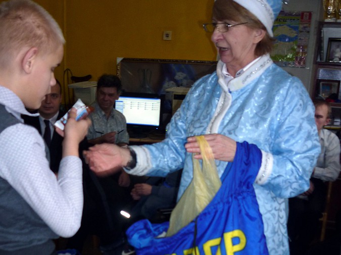 В Кинешме ЛДПР душевно поздравила людей с ограниченными возможностями с новогодними праздниками фото 21