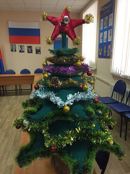 Сотрудники кинешемской «тройки» победили в конкурсе елок фото 2
