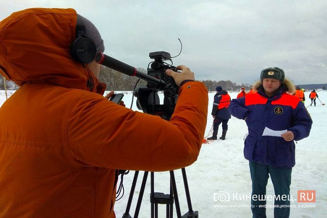 Первый канал снял в Кинешме репортаж о провалившемся под лед рыбаке фото 7