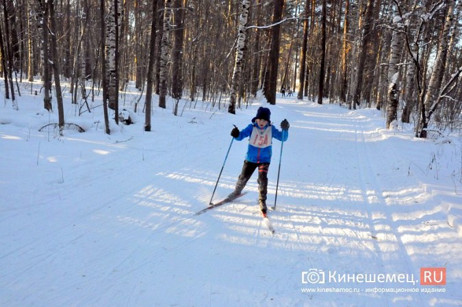 Школа №19 победила в командном первенстве Кинешмы по лыжным гонкам фото 40