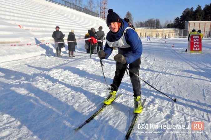 Школа №19 победила в командном первенстве Кинешмы по лыжным гонкам фото 10