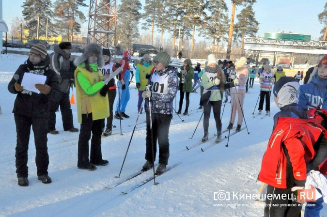 Школа №19 победила в командном первенстве Кинешмы по лыжным гонкам фото 7
