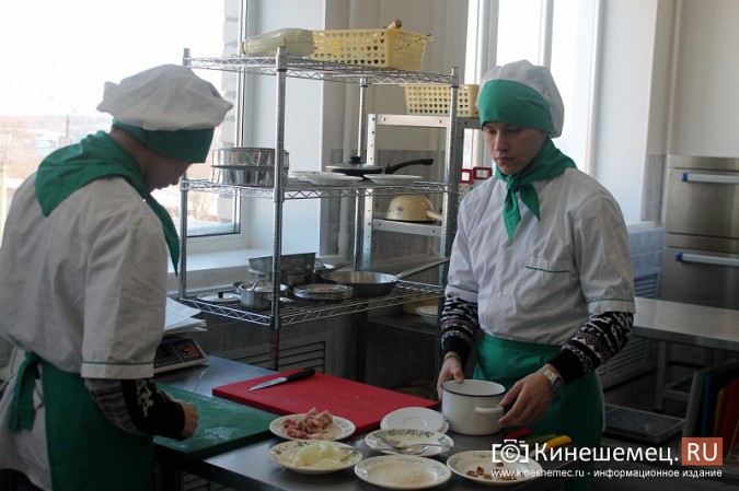 Председатель облдумы Марина Дмитриева поздравила кинешемцев с Днем студента фото 24