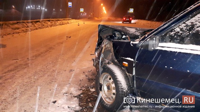 У бани в «Сокольниках» жестко столкнулись «Шевроле» и «ВАЗ» фото 7