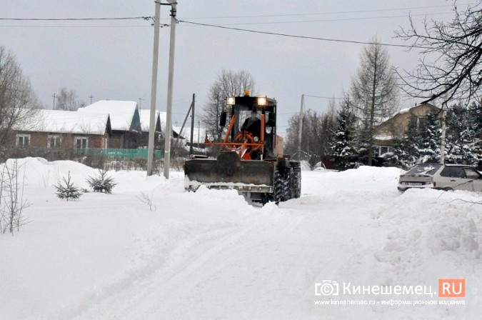 УГХ Кинешмы направило всю «живую» технику на расчистку города от снега фото 16
