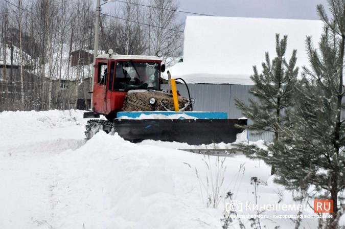 УГХ Кинешмы направило всю «живую» технику на расчистку города от снега фото 6