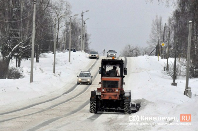 УГХ Кинешмы направило всю «живую» технику на расчистку города от снега фото 18