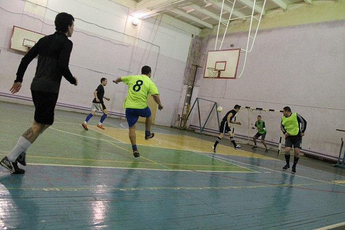 «Ветераны» терпят первое поражение в чемпионате Кинешмы по мини-футболу фото 4