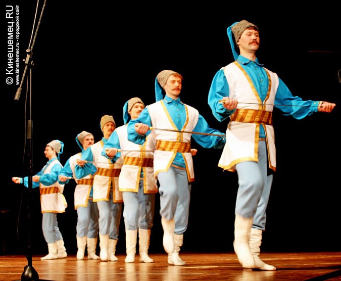 Донские казаки пели и плясали в Кинешме фото 15