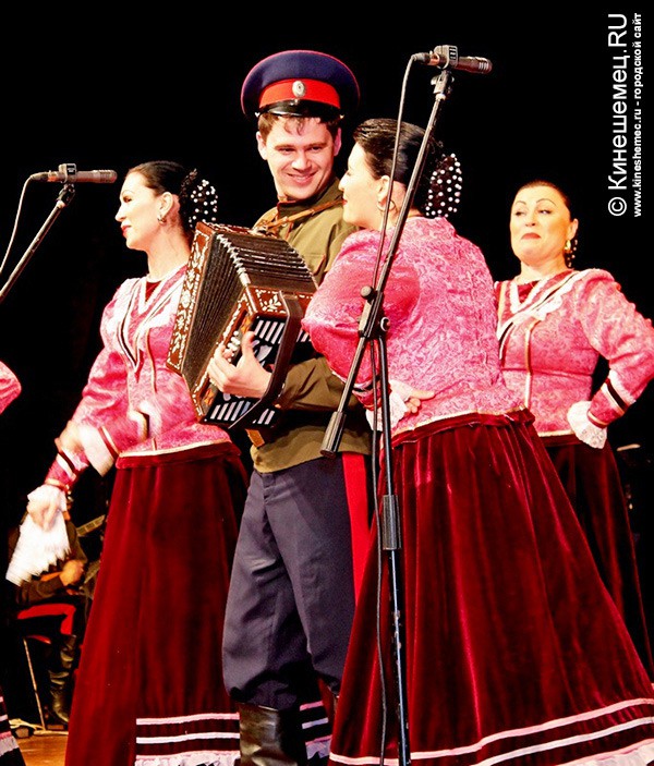Донские казаки пели и плясали в Кинешме фото 9