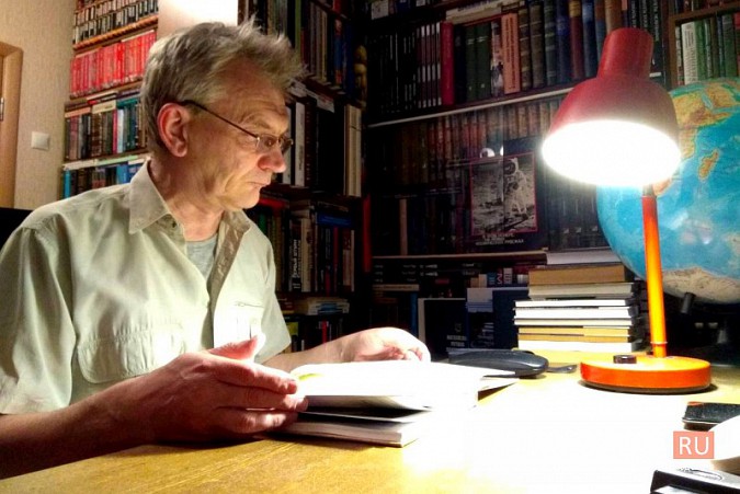 Кинешемский врач-нарколог страдает книжным «запоем» фото 8