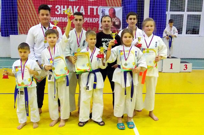 Каратисты из Кинешмы выступили в Приволжске фото 2