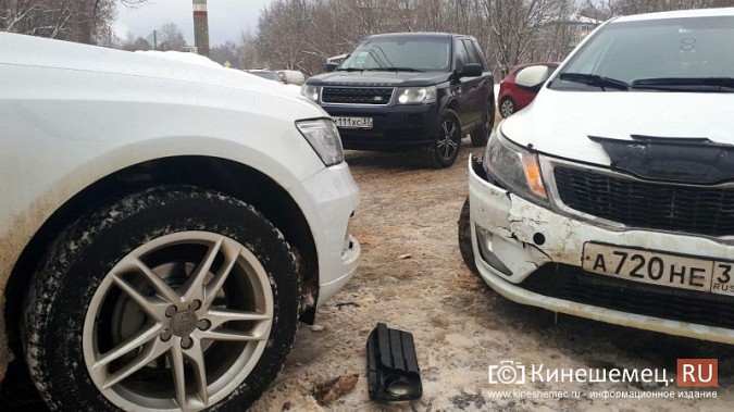 «Audi Q5» И «Kia Rio» столкнулись у кинешемского ГДК фото 5