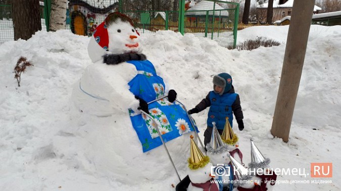 Битва снеговиков: в Кинешме прошел конкурс на лучшую скульптуру из снега фото 25