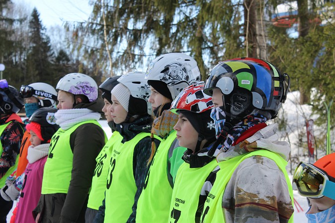«Кинешемские Альпы» покоряли юные горнолыжники и сноубордисты фото 6