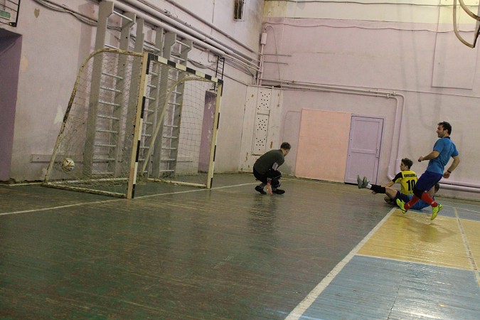 Второй круг Чемпионата Кинешмы по мини-футболу достиг экватора фото 7